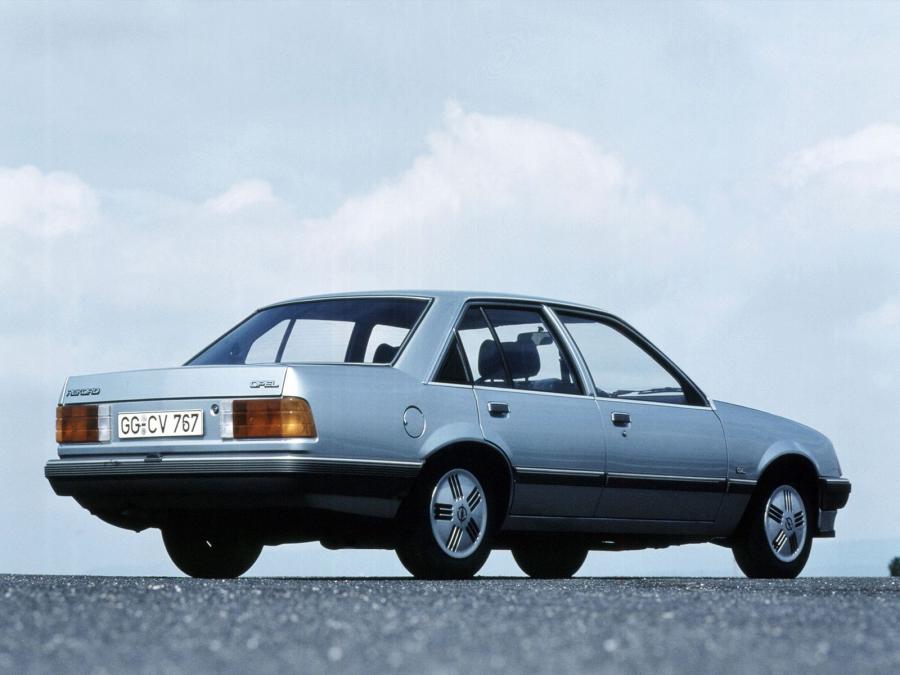  Opel Rekord 1982 года  (фото 17 из 21)
